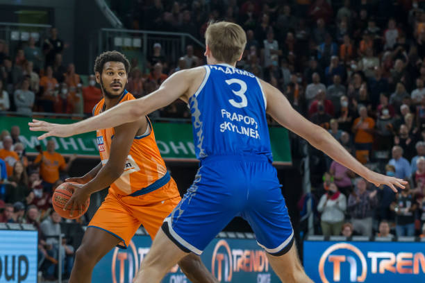 新篇章中依 新篇章中依